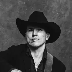 Posłuchaj wykonawcy Dallas Burrow, obejrzyj teledyski, przeczytaj biografię, zobacz daty tras koncertowych i nie tylko!