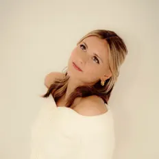 Amanda Rose Phifer을(를) 듣고, 뮤직 비디오를 보고, 약력을 읽고, 투어 일정 등을 확인하세요!