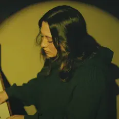 Escucha a Eyas, mira vídeos musicales, lee la biografía, consulta fechas de giras y mucho más.