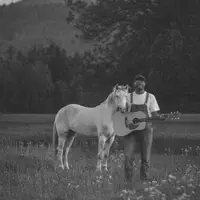 undefined dinle, müzik videolarını izle, biyografisini oku, tur tarihlerini ve daha fazlasını gör!
