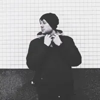 Escucha a undefined, mira videos musicales, lee su biografía, consulta las fechas de las gira y más.