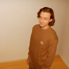 Ascolta Caleb Terris, guarda video musicali, leggi la biografia, vedi le date del tour & altro!