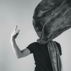 Poslechněte si interpreta vietzen, sledujte hudební videa, přečtěte si životopis, podívejte se na data turné a další informace.