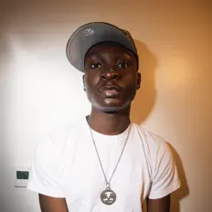 Luister naar Mayordre, bekijk muziekvideo's, lees de bio, bekijk de tourdata, en meer!