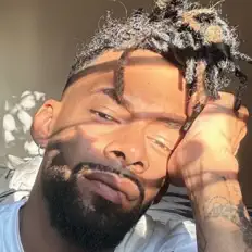 Ascolta Matthew, guarda video musicali, leggi la biografia, vedi le date del tour & altro!