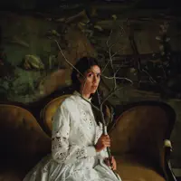 undefined을(를) 듣고, 뮤직 비디오를 보고, 약력을 읽고, 투어 일정 등을 확인하세요!