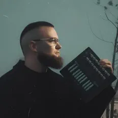 Escucha a KNVLV, mira videos musicales, lee su biografía, consulta las fechas de las gira y más.