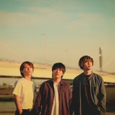 Hör dir Poro. an, schau dir Musikvideos an, lies die Biografie, finde Tourdaten und mehr!