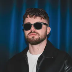 Poslechněte si interpreta MIRAC SARI, sledujte hudební videa, přečtěte si životopis, podívejte se na data turné a další informace.