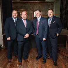 Poslechněte si interpreta The Guardians, sledujte hudební videa, přečtěte si životopis, podívejte se na data turné a další informace.