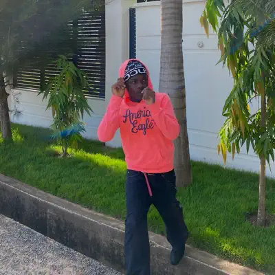 Listen to Kweku Yungin, watch music videos, read bio, see tour dates & more!