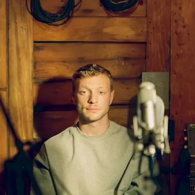 Listen to Nate Daviau, watch music videos, read bio, see tour dates & more!