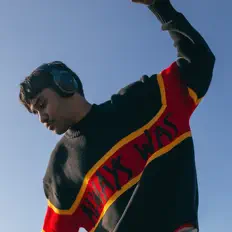 Bobby Bennellを聴いたり、ミュージックビデオを鑑賞したり、経歴やツアー日程などを確認したりしましょう！