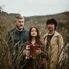 Ακούστε περιεχόμενο από Snows of Yesteryear, παρακολουθήστε μουσικά βίντεο, διαβάστε το βιογραφικό, δείτε ημερομηνίες περιοδείας, και πολλά ακόμη!