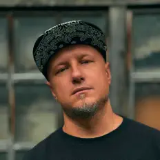 Dengarkan Max PRIDE, tonton video musik, baca bio, lihat tanggal tur & lainnya!