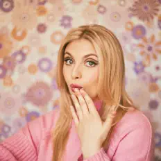 Listen to Sophie Griffiths, watch music videos, read bio, see tour dates & more!