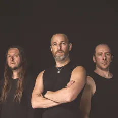 The Crawling सुनें, म्यूज़िक वीडियो देखें, बायो पढ़ें, दौरे की तारीखें और बहुत कुछ देखें!