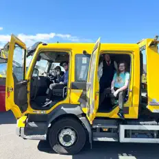 Fire Lady Luck을(를) 듣고, 뮤직 비디오를 보고, 약력을 읽고, 투어 일정 등을 확인하세요!