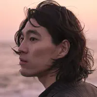 Dengarkan undefined, tonton video musik, baca bio, lihat tanggal tur & lainnya!