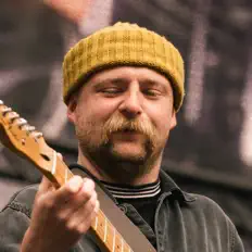 Escucha a Hector Gannet, mira videos musicales, lee su biografía, consulta las fechas de las gira y más.