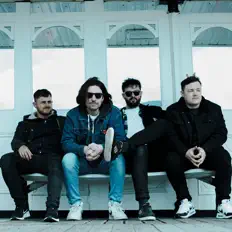 Ακούστε περιεχόμενο από STAYAWHILE, παρακολουθήστε μουσικά βίντεο, διαβάστε το βιογραφικό, δείτε ημερομηνίες περιοδείας, και πολλά ακόμη!