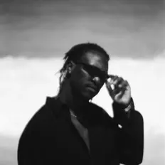 Hör dir BoyBoy an, schau dir Musikvideos an, lies die Biografie, finde Tourdaten und mehr!