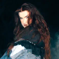 聆聽 Kika Boom、觀看音樂影片、閱讀小傳、查看巡演日期等！