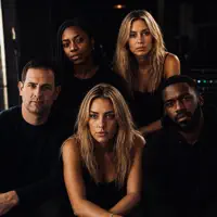 Ascolta undefined, guarda video musicali, leggi la biografia, vedi le date del tour & altro!
