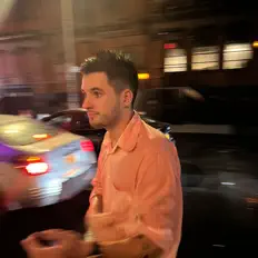 Hör dir willy nepo an, schau dir Musikvideos an, lies die Biografie, finde Tourdaten und mehr!