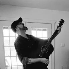 Ascolta Ryan Tobin, guarda video musicali, leggi la biografia, vedi le date del tour & altro!
