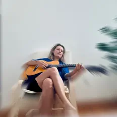 收听 Ada Richards、观看音乐视频、阅读小传、查看巡演日期等 ！