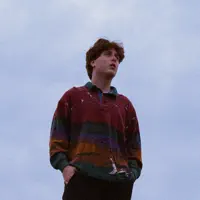 Escucha a undefined, mira videos musicales, lee su biografía, consulta las fechas de las gira y más.