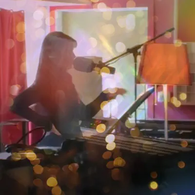 Listen to Elina Roux, watch music videos, read bio, see tour dates & more!