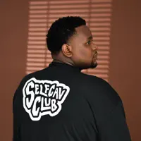 Poslechněte si interpreta undefined, sledujte hudební videa, přečtěte si životopis, podívejte se na data turné a další informace.