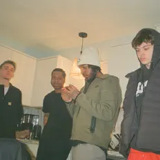 聆聽 313 Mafia、觀看音樂影片、閱讀小傳、查看巡演日期等！