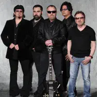 收听 undefined、观看音乐视频、阅读小传、查看巡演日期等 ！