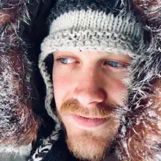 Poslechněte si interpreta Syd Sidney, sledujte hudební videa, přečtěte si životopis, podívejte se na data turné a další informace.