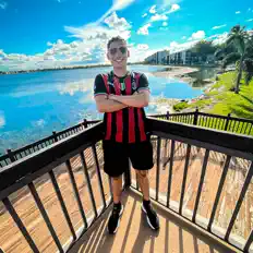 Luister naar DJXALE, bekijk muziekvideo's, lees de bio, bekijk de tourdata, en meer!