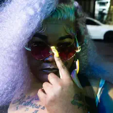 收听 Dank Demoss、观看音乐视频、阅读小传、查看巡演日期等 ！