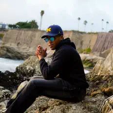 Listen to D Summers, watch music videos, read bio, see tour dates & more!