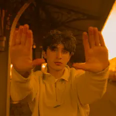 Ouça Ryan Charani, assista a videoclipes, leia a biografia, veja as datas das turnês e mais!