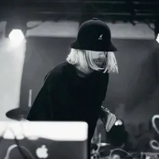 Listen to Olefonken, watch music videos, read bio, see tour dates & more!