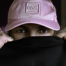 Ouça СЕГОДНЯМОЖНО, assista a videoclipes, leia a biografia, veja as datas das turnês e mais!