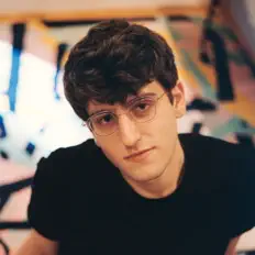 Dengarkan Gideon Broshy, tonton video musik, baca bio, lihat tanggal tur & lainnya!