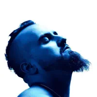 Ascolta undefined, guarda video musicali, leggi la biografia, vedi le date del tour & altro!