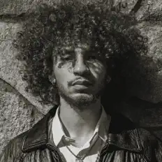 Écoutez Selva, regardez des vidéoclips, lisez la biographie, consultez les dates de tournée et plus encore !