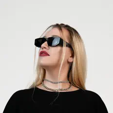 Ouve VLASOVA, vê vídeos de música, lê a biografia, vê as datas da digressão e muito mais!