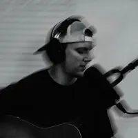 undefined을(를) 듣고, 뮤직 비디오를 보고, 약력을 읽고, 투어 일정 등을 확인하세요!