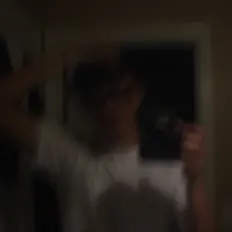 Vue dinle, müzik videolarını izle, biyografisini oku, tur tarihlerini ve daha fazlasını gör!