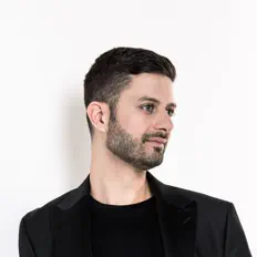 Ouve Andrea Buccarella, vê vídeos de música, lê a biografia, vê as datas da digressão e muito mais!